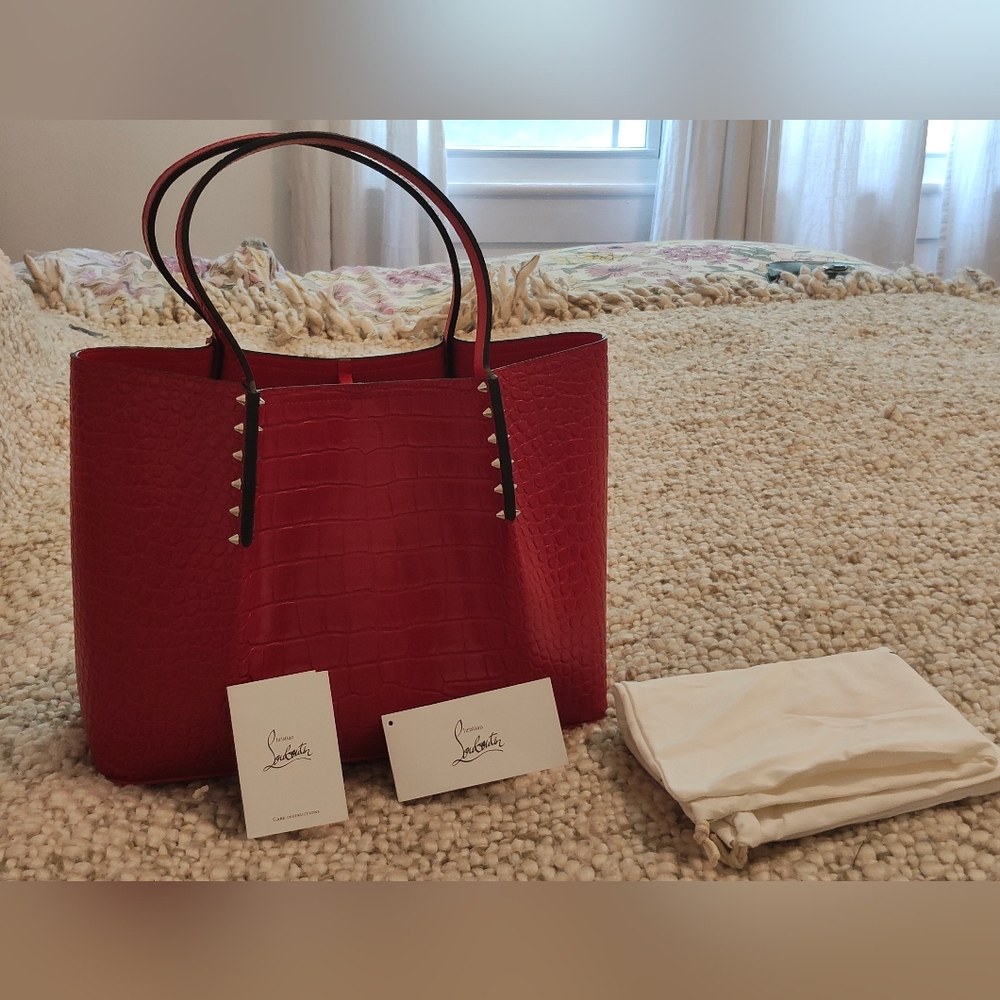 Christian Louboutin Cabarock Small. NWT